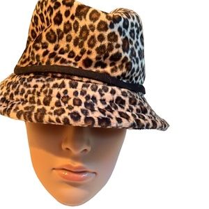 Betmar New York one size black & brown vintage animal print hat , lined